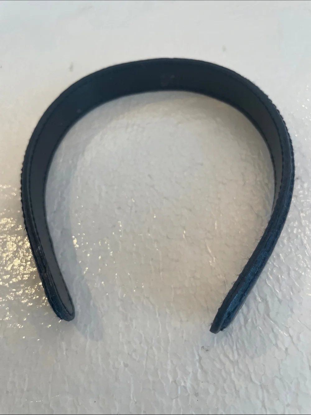Vintage 90s Textured Navy Blue Leather Skinny Headband one size fits most women